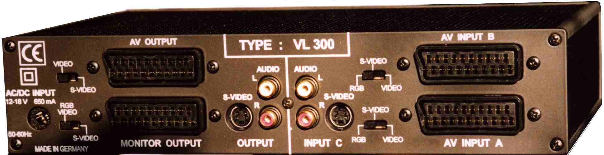 VL-300_Rueckwand_sw_retouschBR-Foto.jpg (52481 Byte)